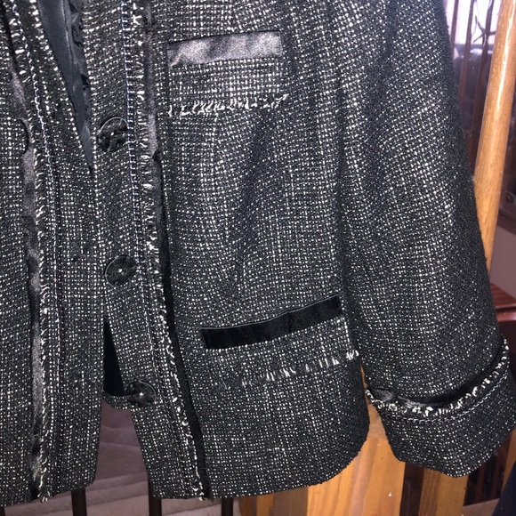 Halogen Blazer - Picture 3 of 6